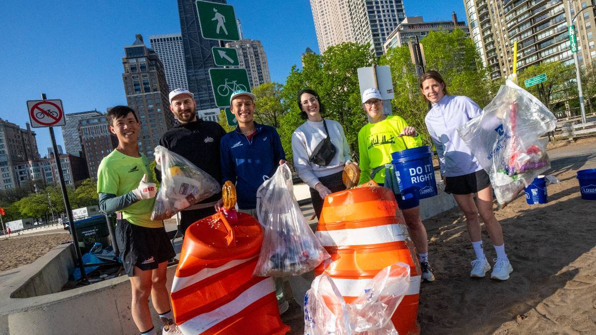 Runners picking up trash